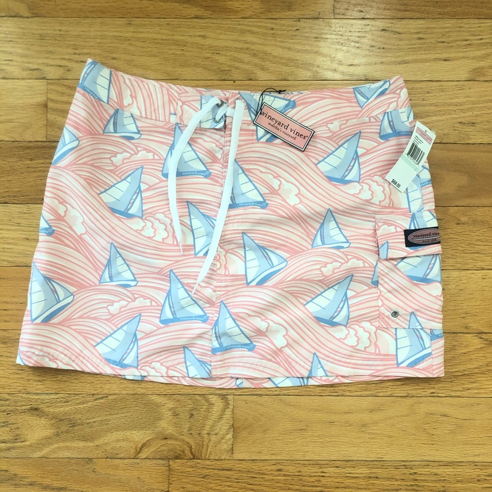 New Vineyard Vines Sailboat Board Skirt size 8
